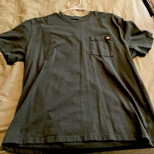 Dark green Dickies work shirt. Comfortable fit and strong material.